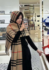 China Replica Burberry Scarf 74usd Only